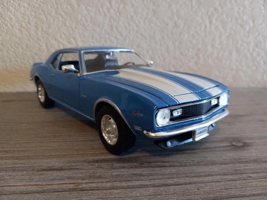 /img/47866-1980-camaro-diecast-collection.webp