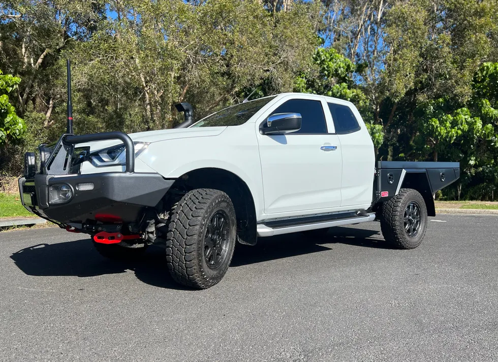 47874 isuzu dmax diecast featured