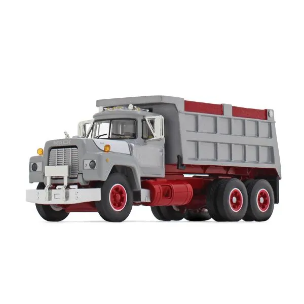 47885 mack r model diecast history