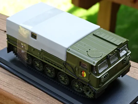 47932 military vehicle diecast