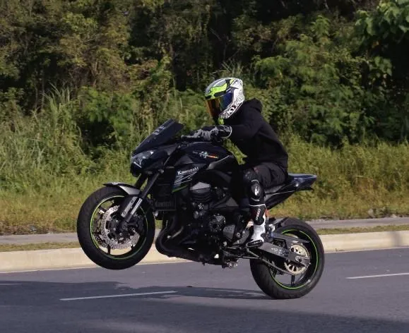 47933 kawasaki z800 diecast wheels