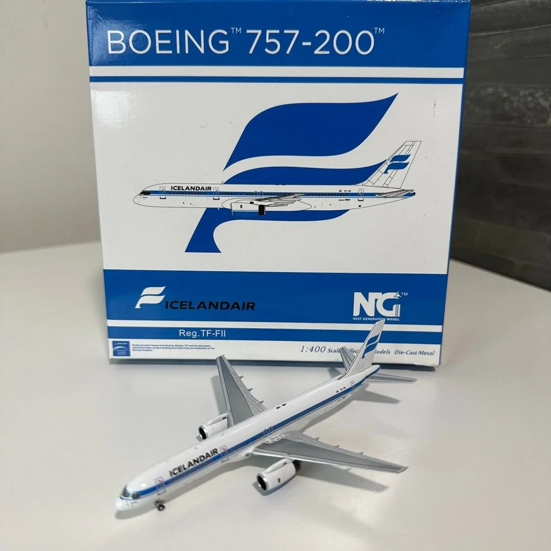 47952 military aircraft 1 400