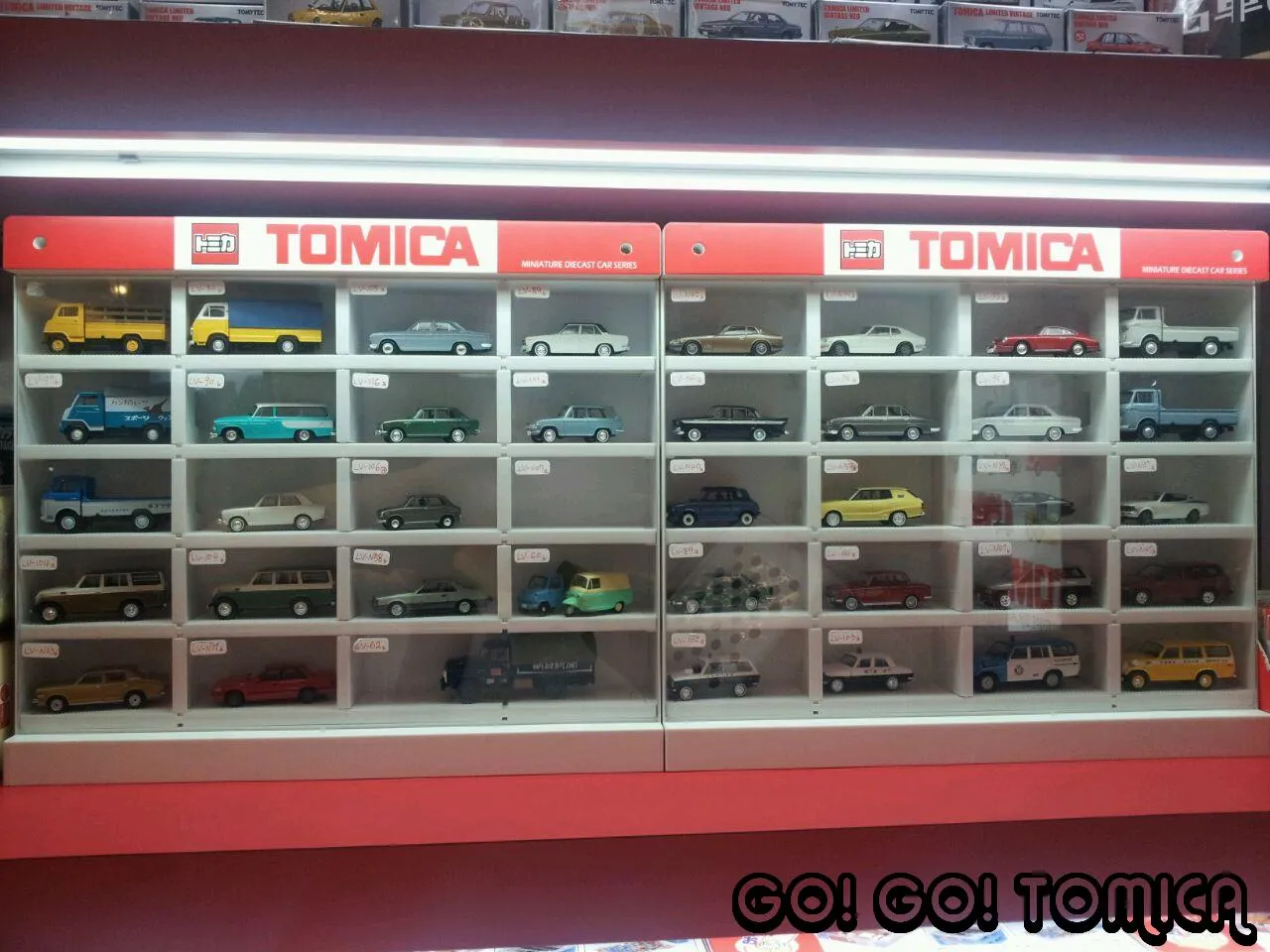 47970 64 diecast muscle car display case