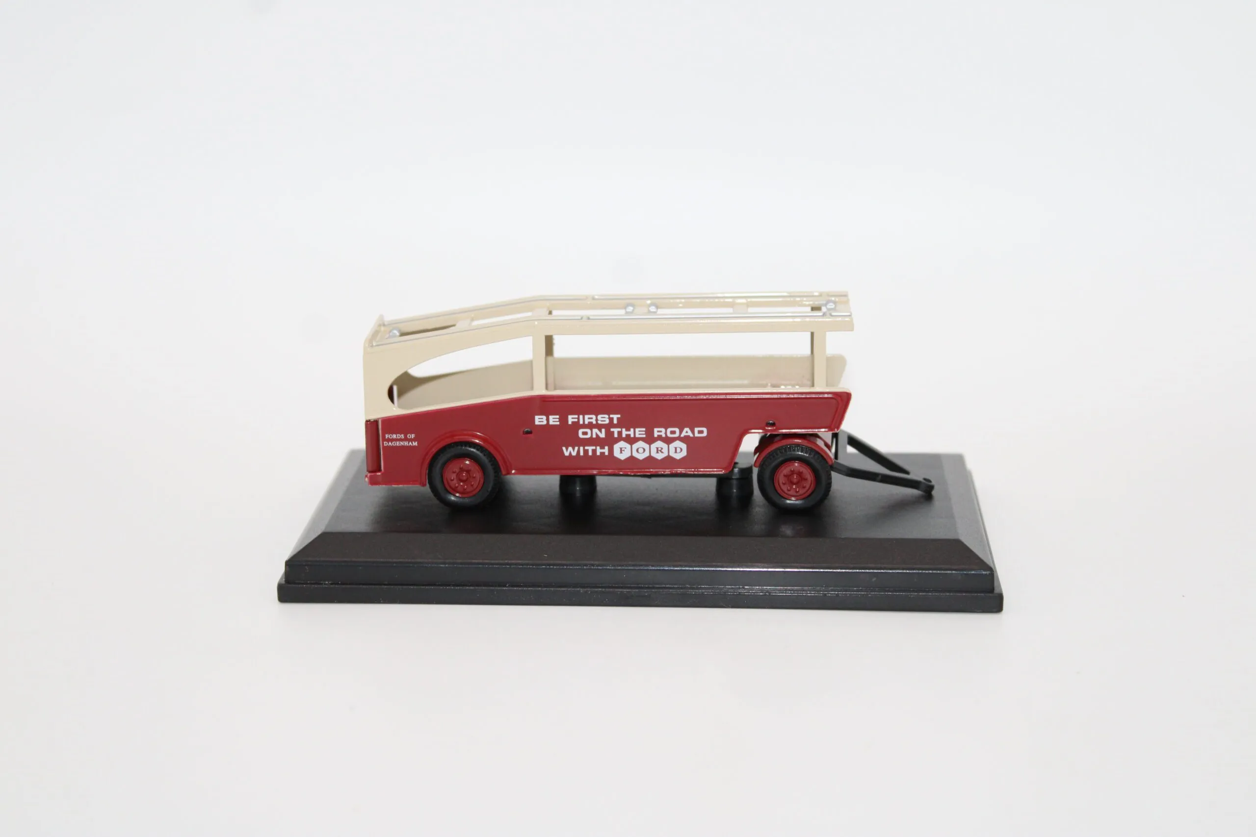 47989 auto transporter diecast scales