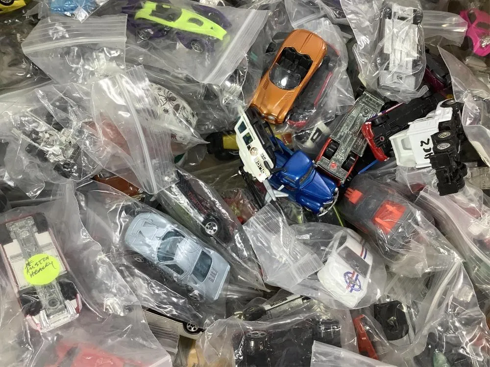 48005 diecast car manufacturing process