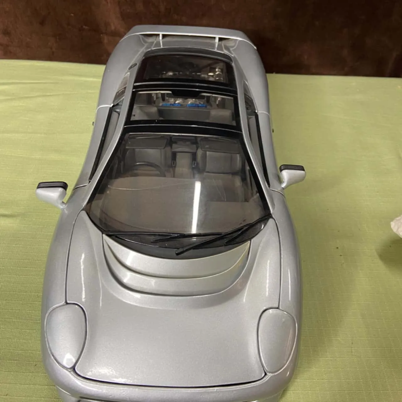 48035 xj220 diecast model exterior