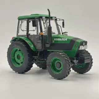 /img/48069-collecting-tractor-models.webp