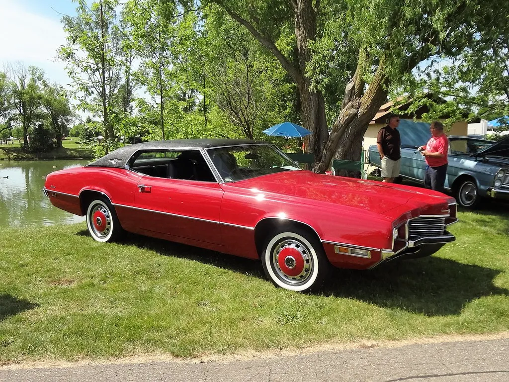 48076 thunderbird 3 diecast