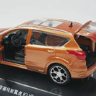 /img/48087-ford-kuga-diecast-display.webp