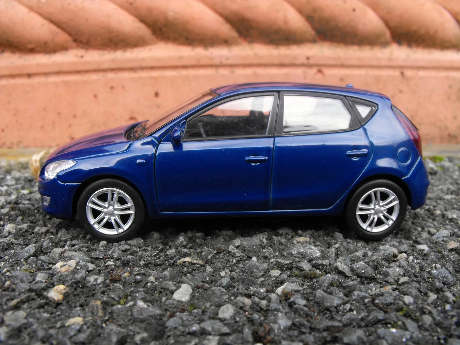 48098 hyundai i30 diecast collection