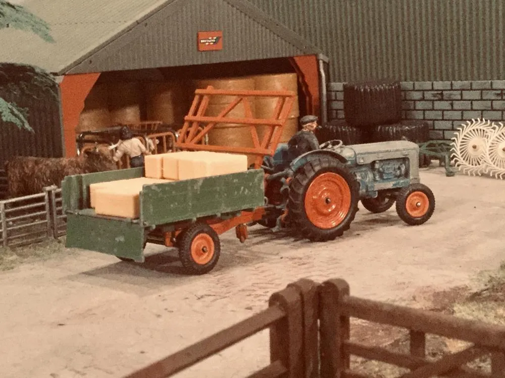 48112 britains case international 1455xl