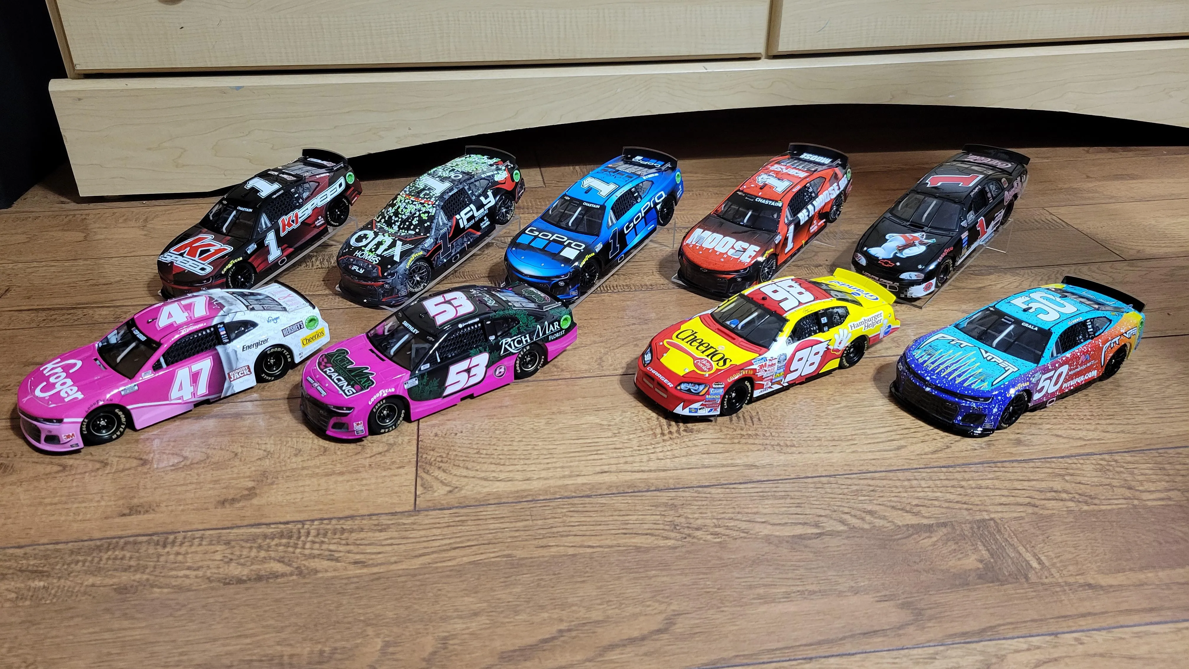 48139 nascar diecast haul display