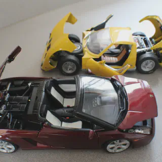 /img/48144-diecast-car-models.webp